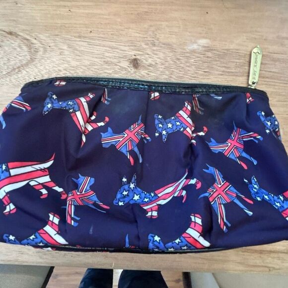 Betsy Johnson patriotic dog red white and blue printed makeup case cosmetic case - Picture 4 of 7